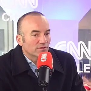 Cómo salvar a nuestros hijos con hábitos saludables, con Paulo Valderrama