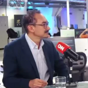 Dr. David González